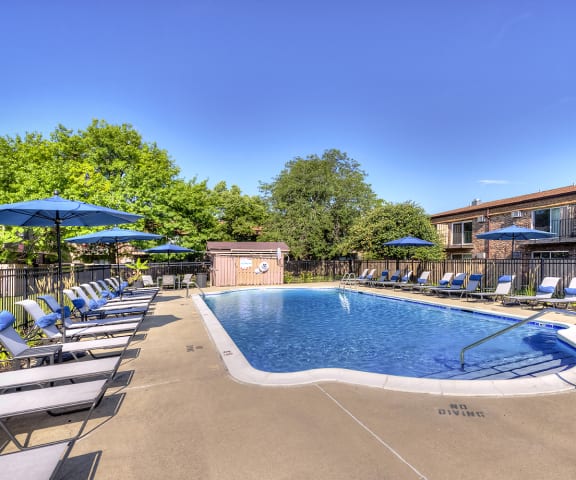 Eagle Creek Apartments In Westmont